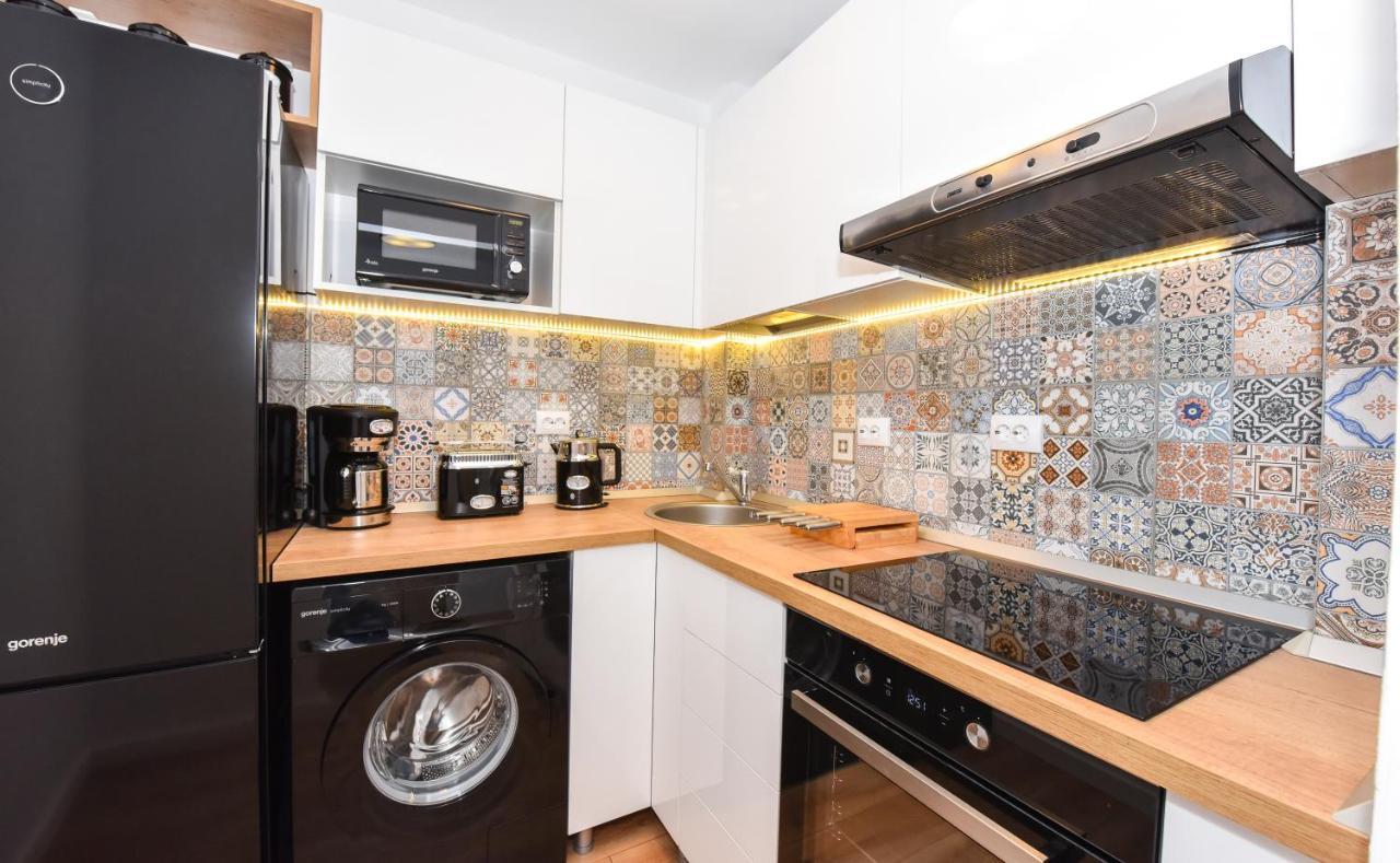 Highstyle Downtown Apartment บูคาเรสต์ ภายนอก รูปภาพ